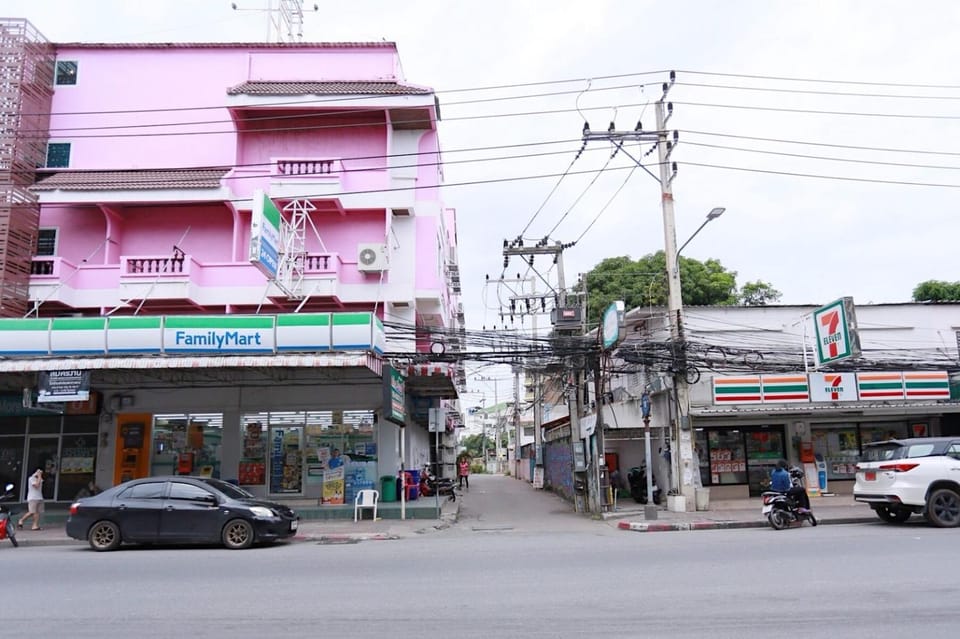 Property building, Facade/entrance