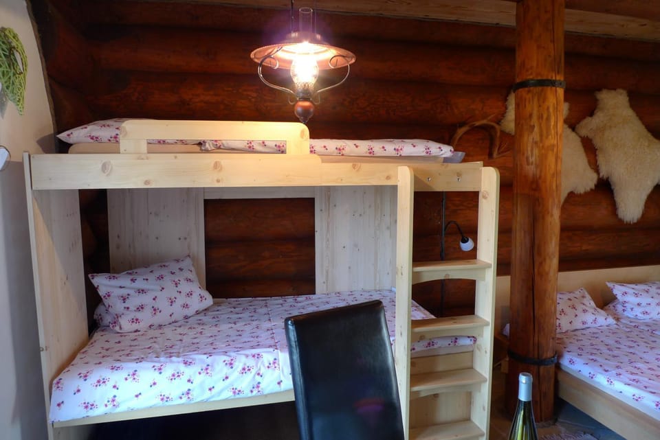 bunk bed