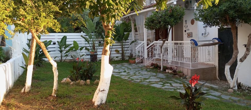 Property building, Garden