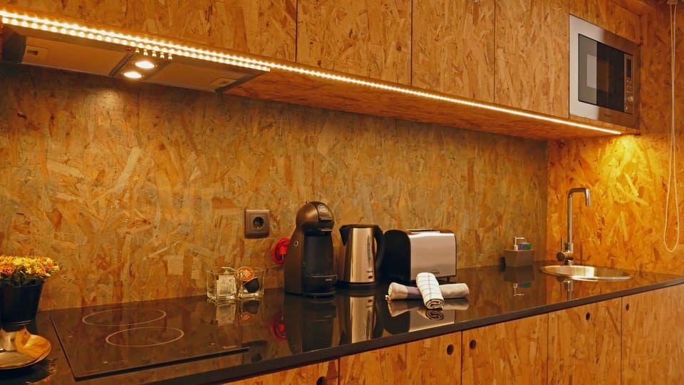 Coffee/tea facilities, Kitchen or kitchenette