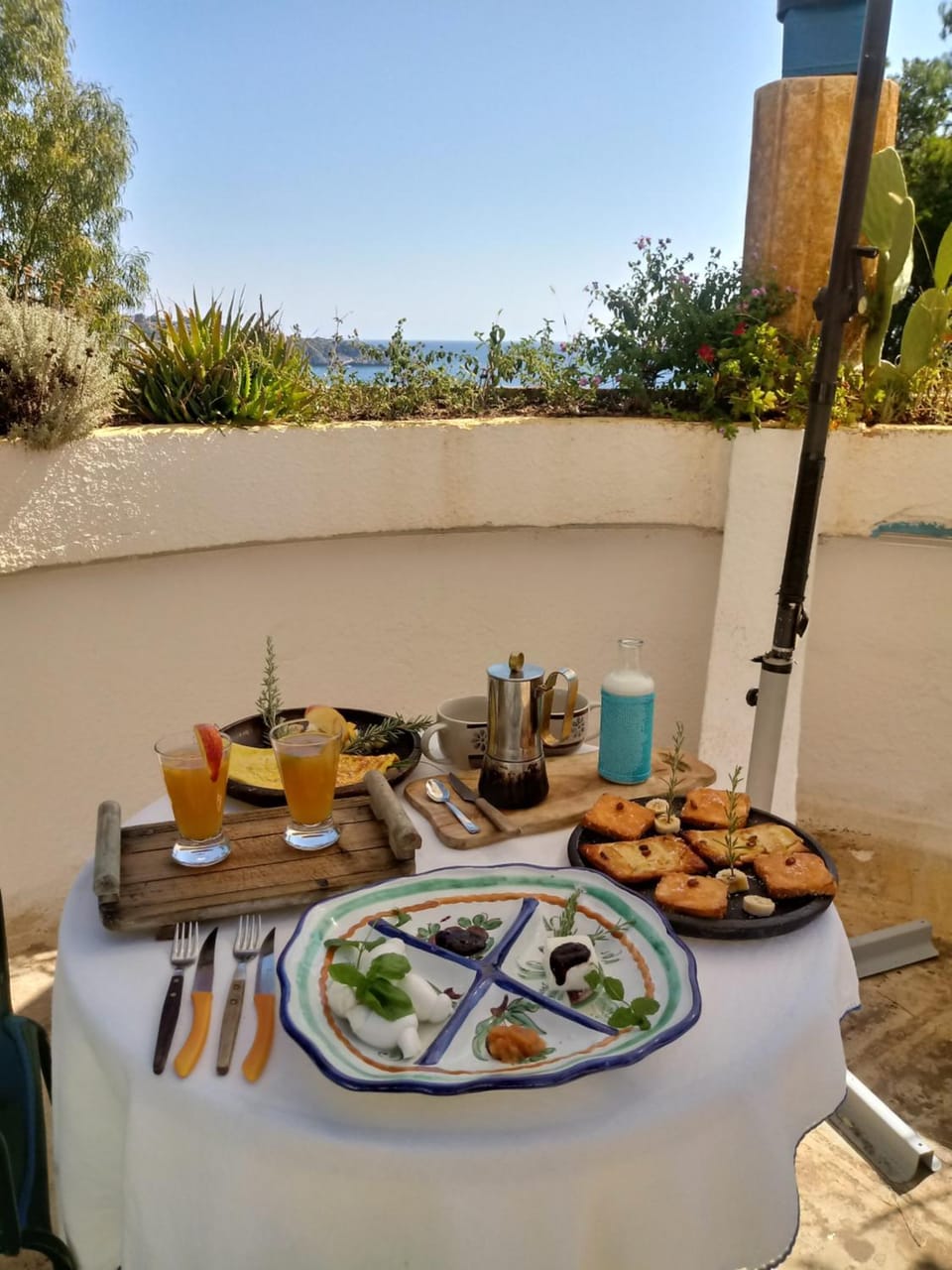 Balcony/Terrace, Continental breakfast