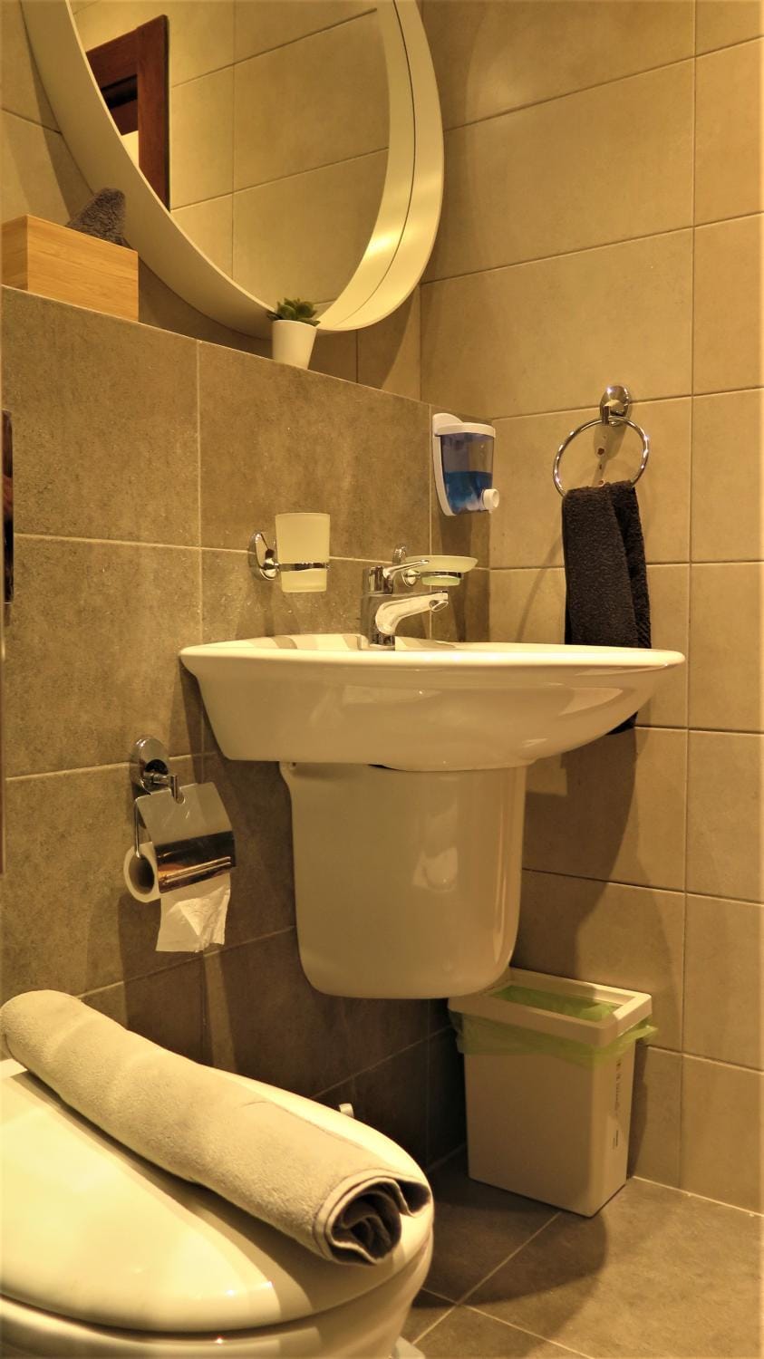 Double Key by HR Apartment in Africa