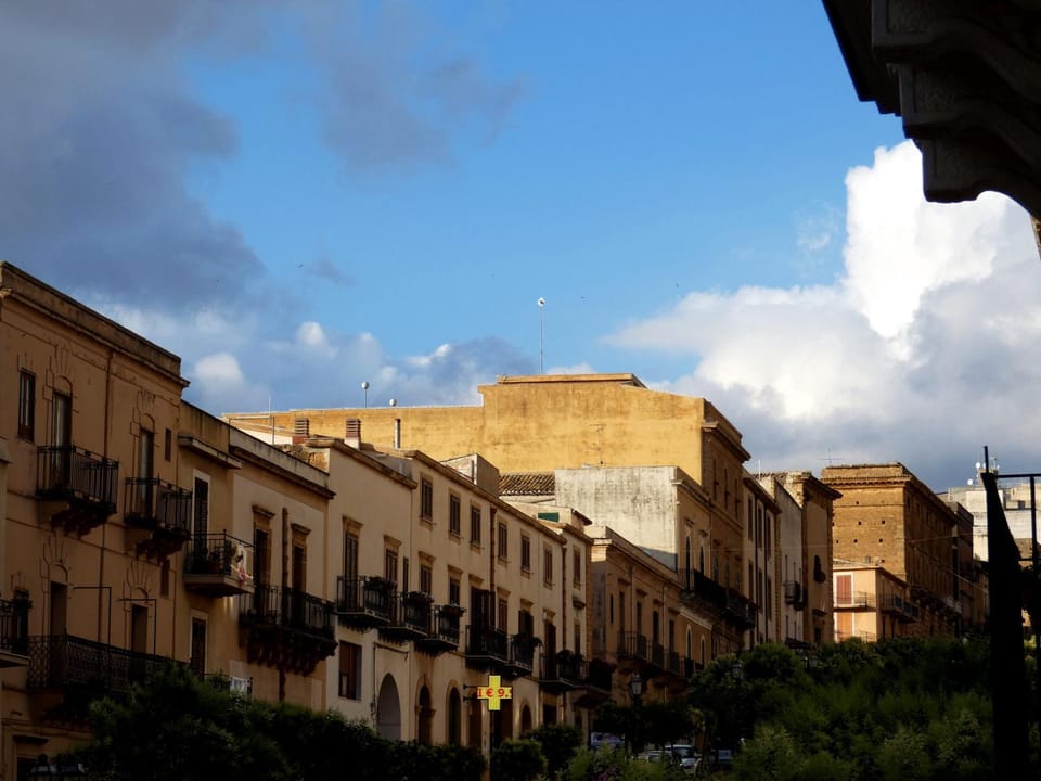 City view, Street view