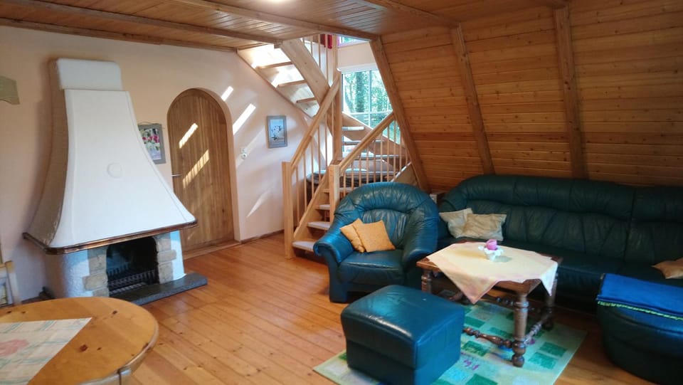 Living room, Photo of the whole room