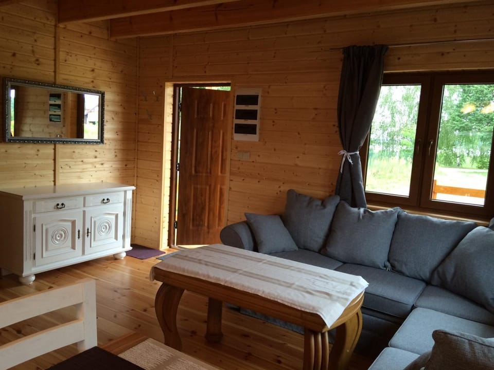 Communal lounge/ TV room, Living room, Seating area