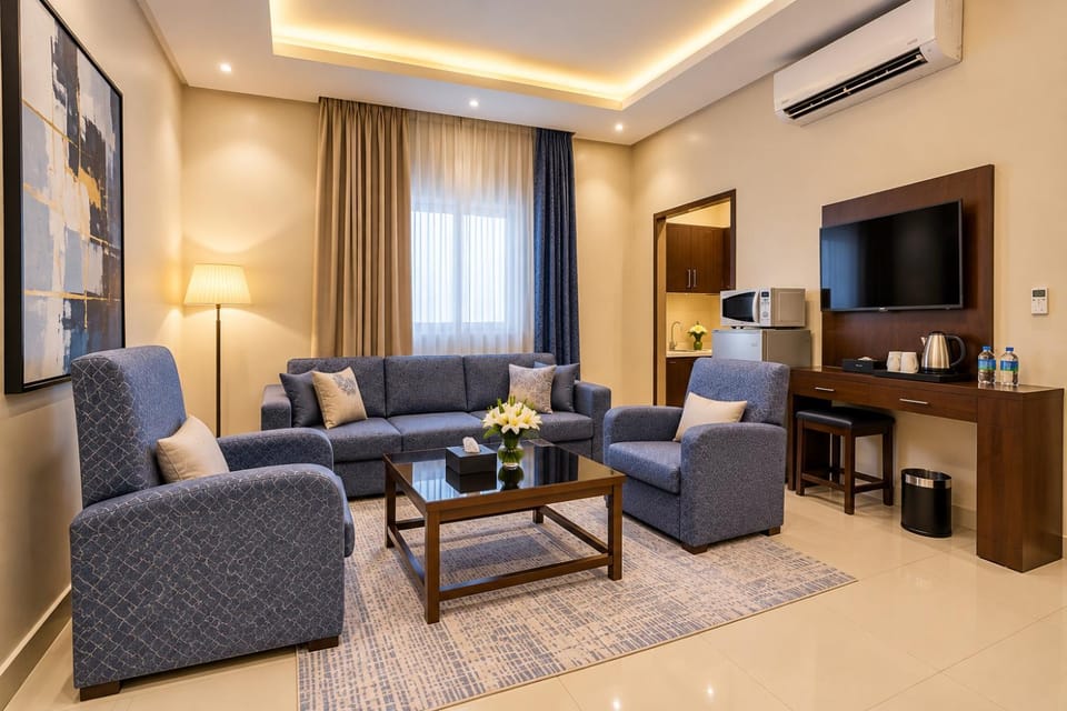 Communal lounge/ TV room, TV and multimedia, Living room, Seating area, Evening entertainment, air conditioner