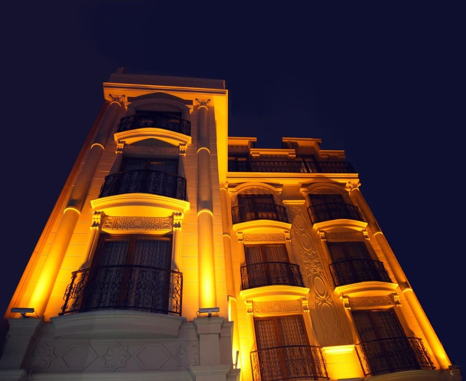 Property building, Facade/entrance