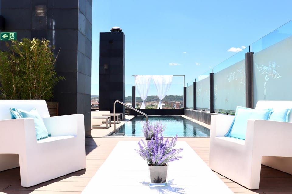Hot Tub, Solarium, Balcony/Terrace