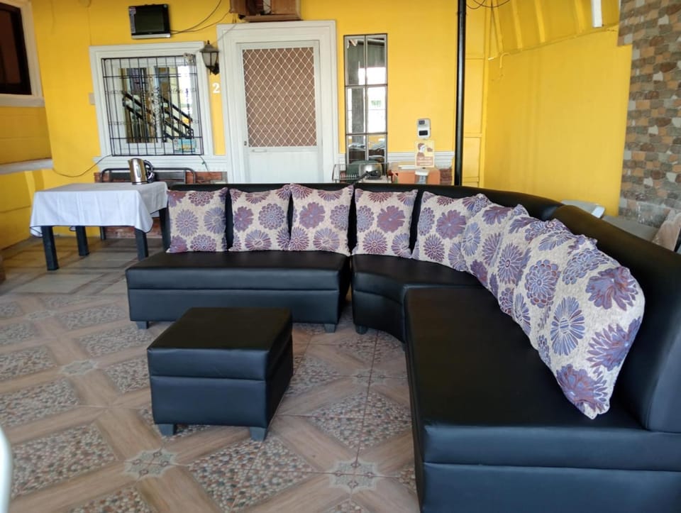 Vhauschild Transient Rooms Bed and Breakfast in Ilocos Region