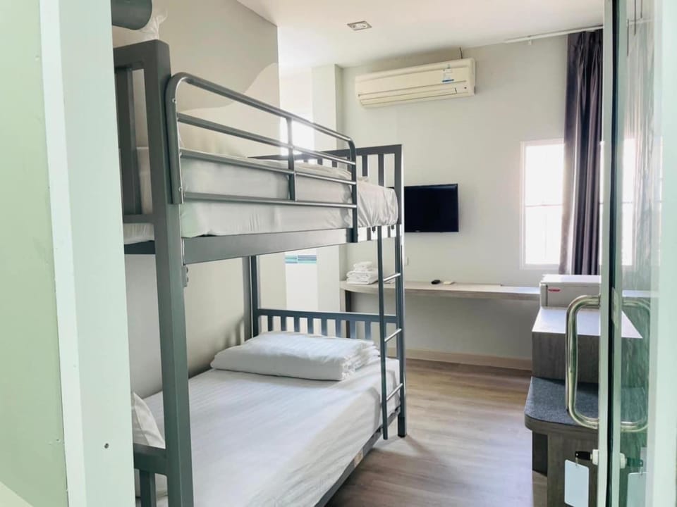 bunk bed