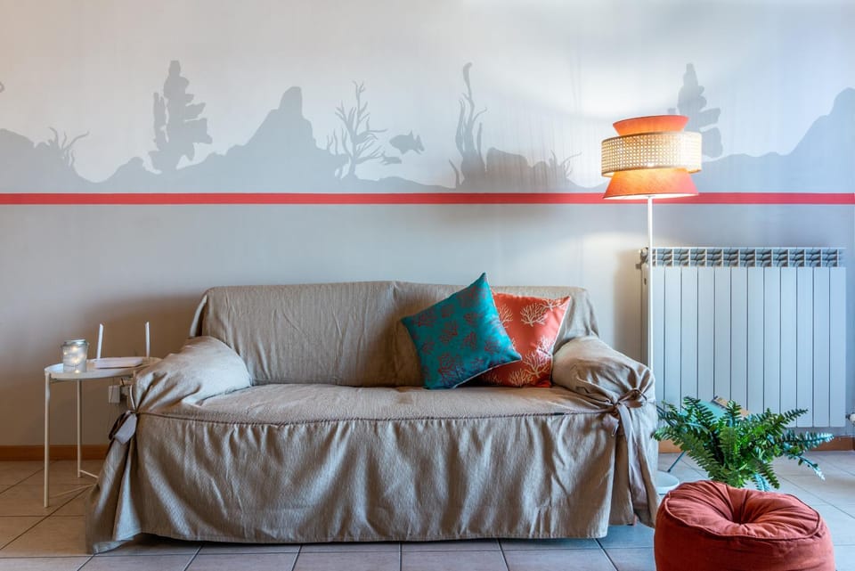 Bed, Living room
