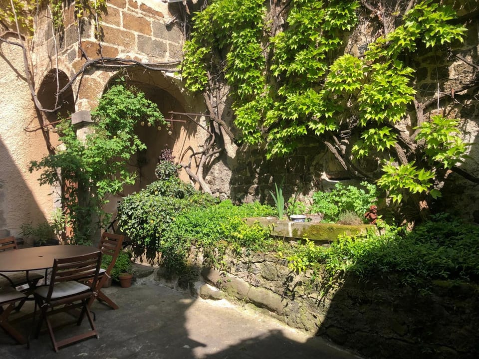 La Demeure du Lac de Fugeres Bed and Breakfast in Auvergne-Rhône-Alpes