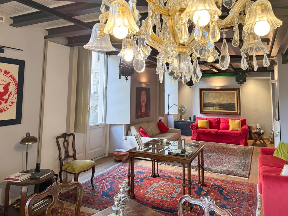 Living room, Photo of the whole room, Seating area