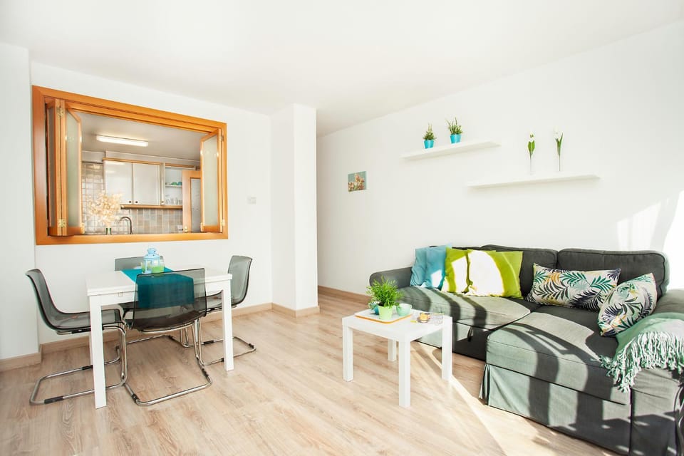 Kitchen or kitchenette, Living room, Dining area