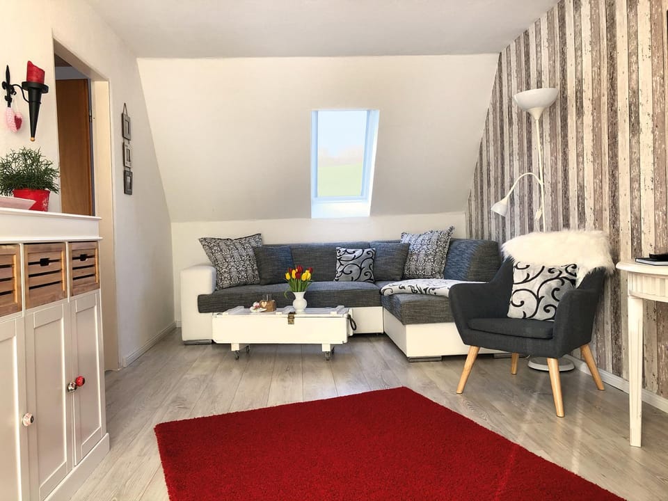 Living room, Photo of the whole room, Seating area