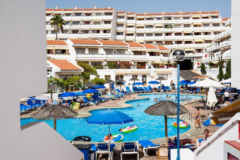 Property building, On site, Swimming pool, Swimming pool