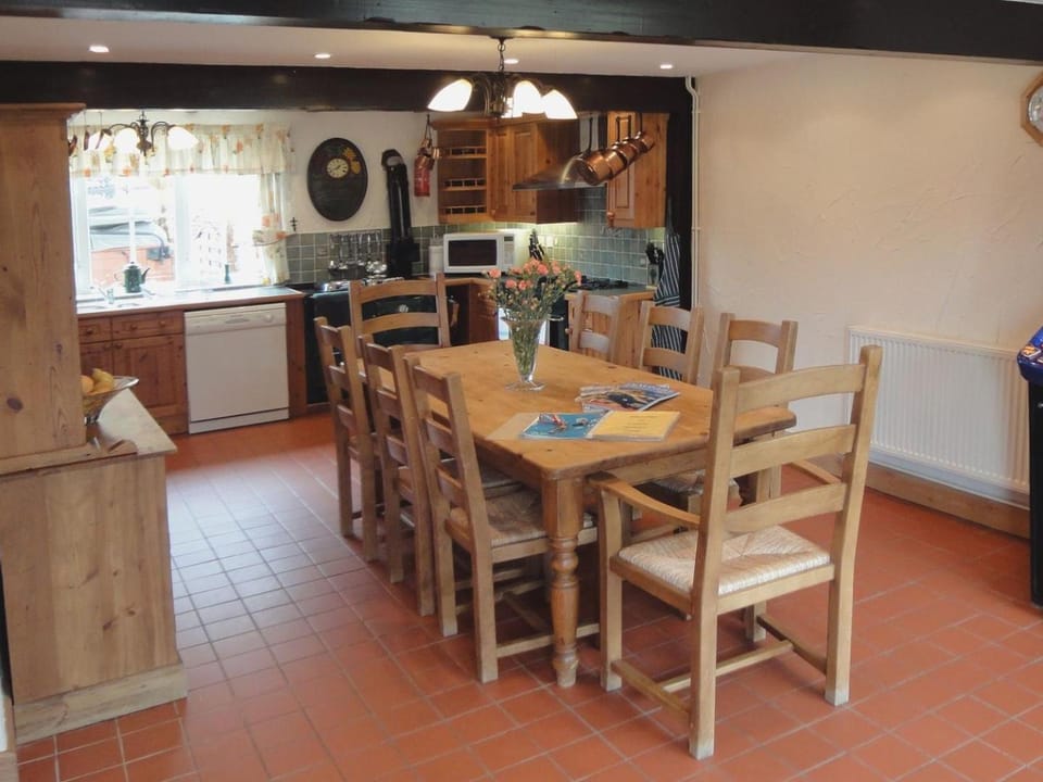 Lower Wadden Farmhouse and Annexe House in East Devon District