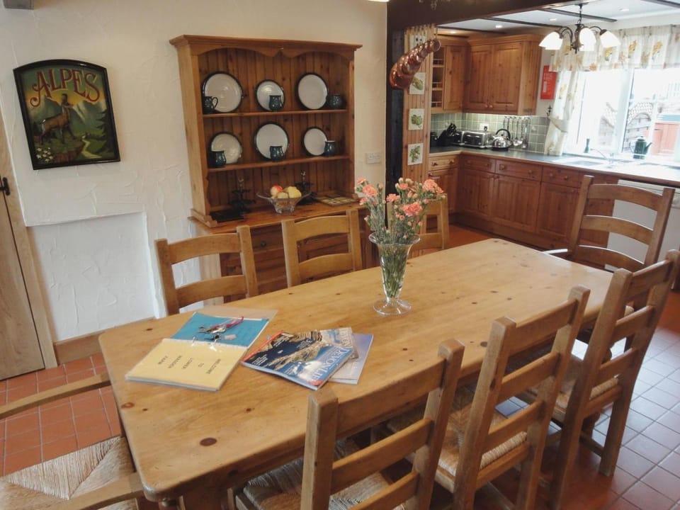 Lower Wadden Farmhouse and Annexe House in East Devon District