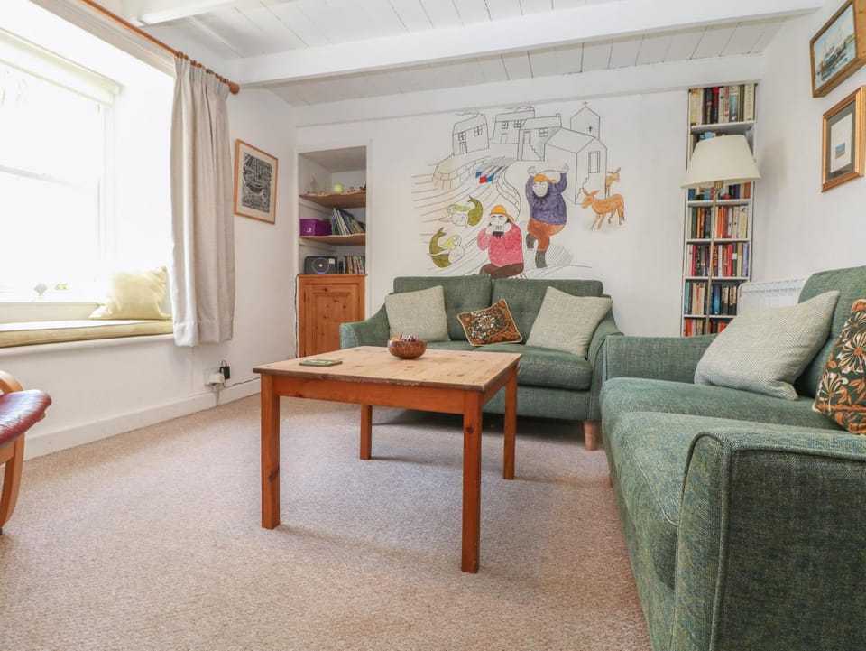 Mural Cottage House in Mousehole