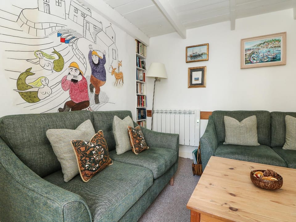 Mural Cottage House in Mousehole