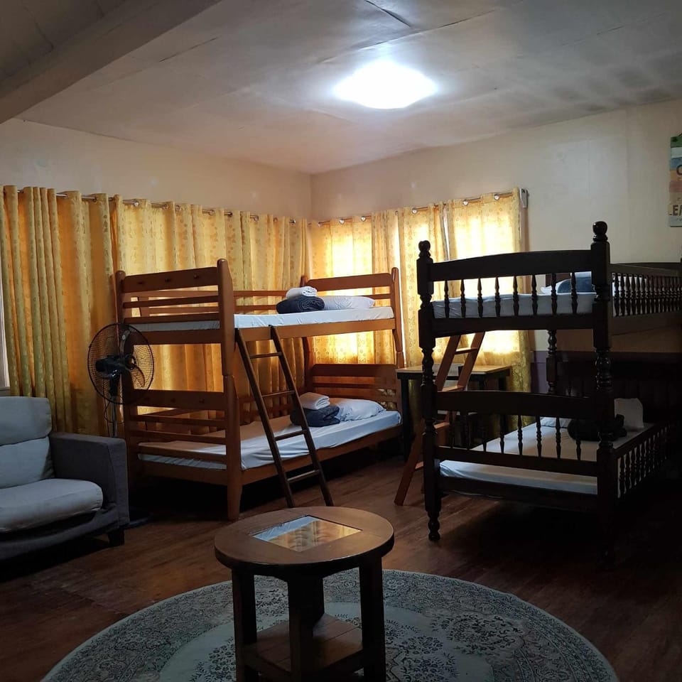 Bedroom, bunk bed
