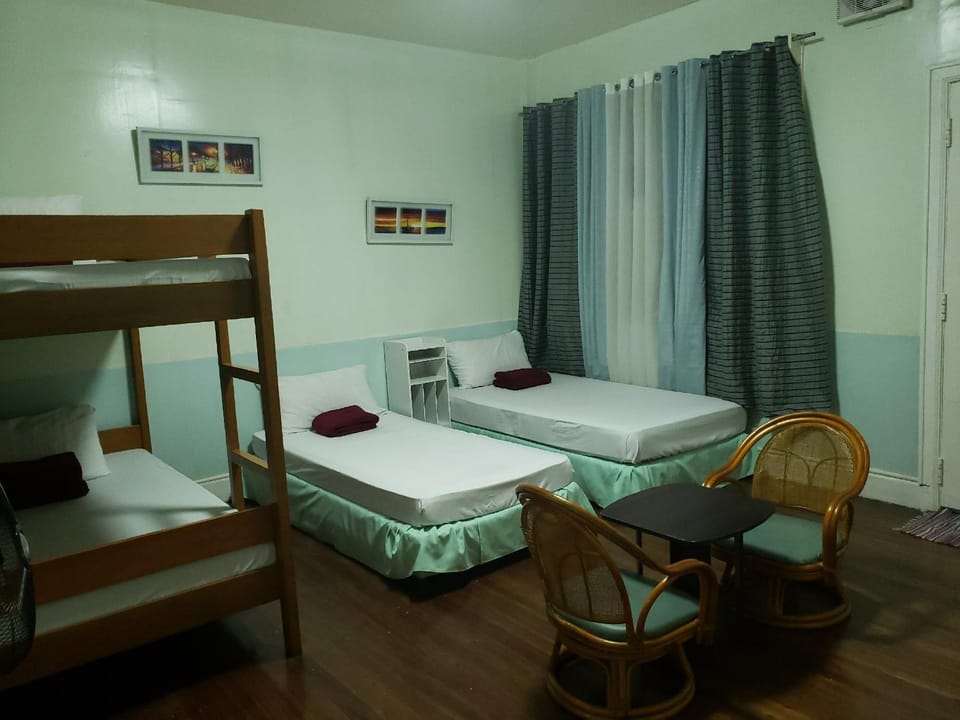 Photo of the whole room, Bedroom, bunk bed