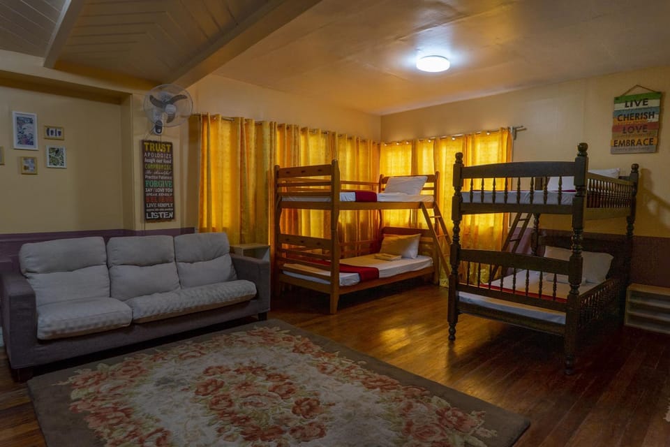Bed, Seating area, Bedroom, bunk bed
