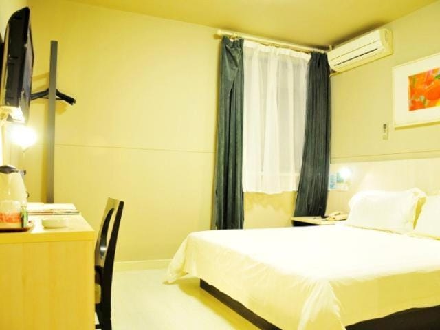 Jinjiang Inn Wujiang Zhongshan North Road Hotel in Suzhou