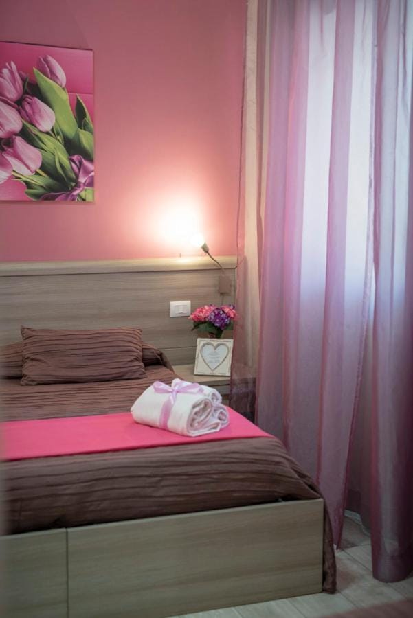 ORCHIDEA HOUSE FIUMICINO one Bed and Breakfast in Lazio