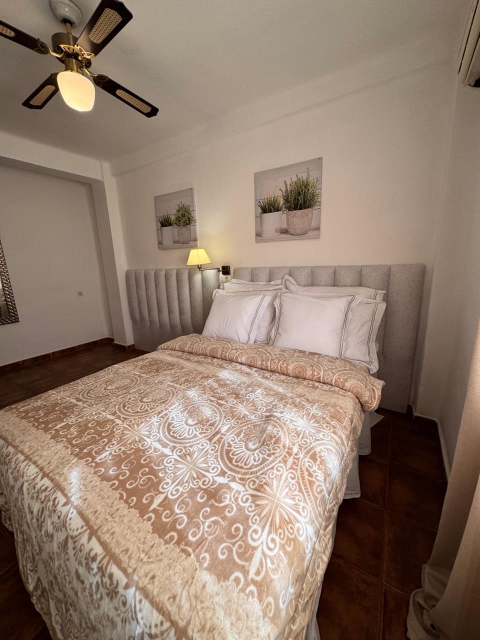 Bed, Bathroom, TV and multimedia, Photo of the whole room, Bedroom, Bath, internet, internet, internet, towels, air conditioner