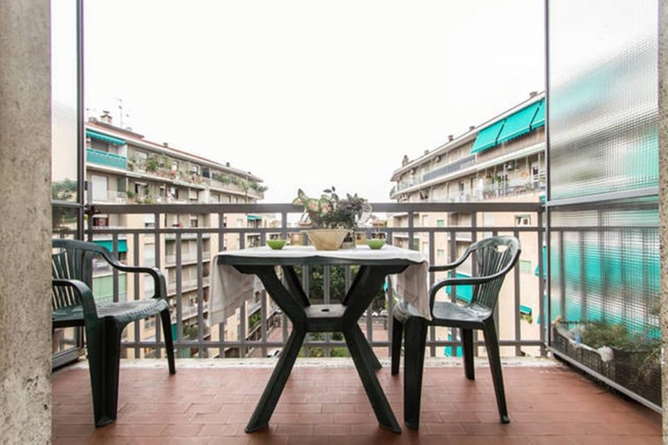 Property building, Balcony/Terrace