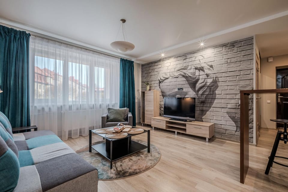 TV and multimedia, Living room, Quiet street view