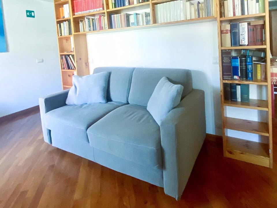 Vatican Attic With Terrace Apartment in Rome