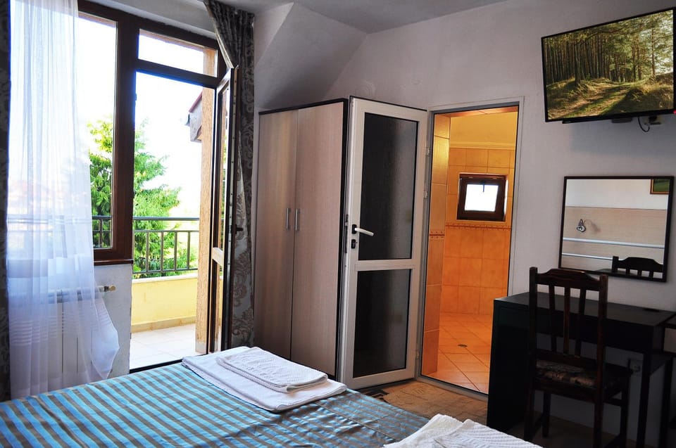 Family Hotel DAF Bed and Breakfast in Burgas Province