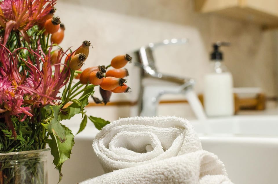 Bathroom, towels
