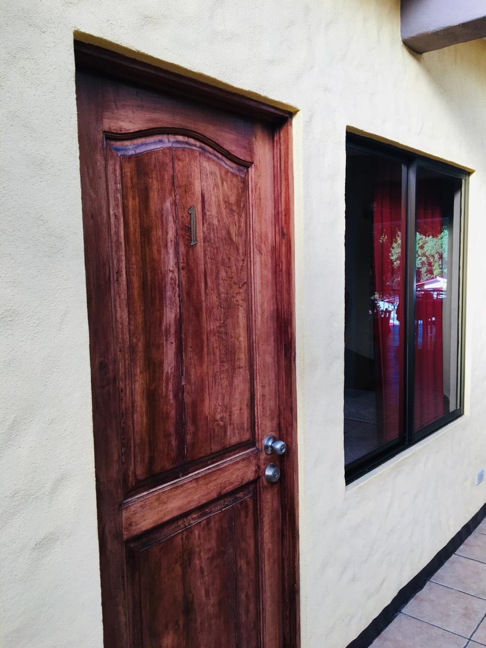 Facade/entrance