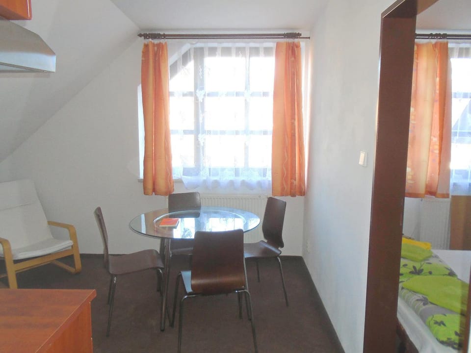 Wellness Penzion Lázně Jablonec Bed and Breakfast in Lower Silesian Voivodeship