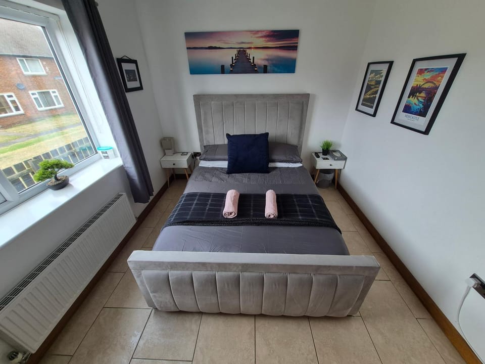 The Priory - 1 mile from Ramside Hall Hotel Spa and Golf & A1 Apartment in Durham