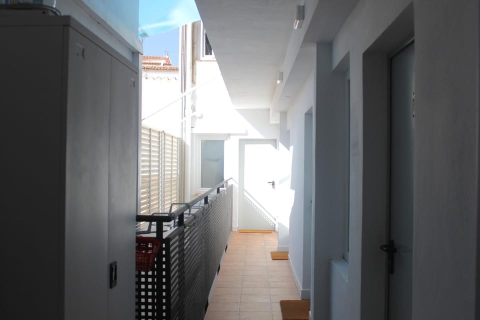 Area and facilities, Area and facilities