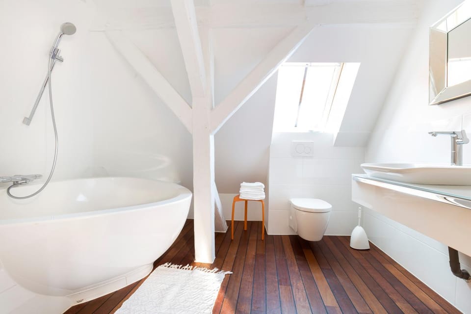 Toilet, Bathroom