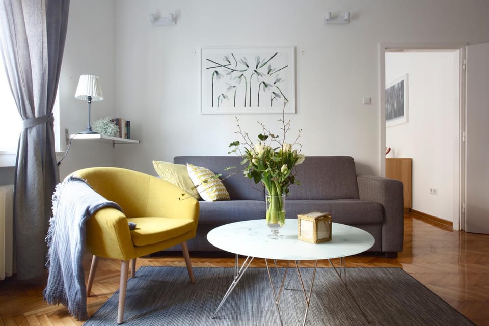 Bed, Off site, TV and multimedia, Living room, City view, Landmark view