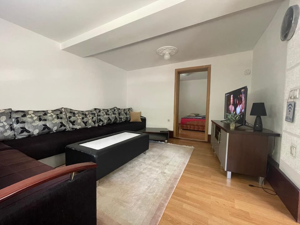 TV and multimedia, Photo of the whole room