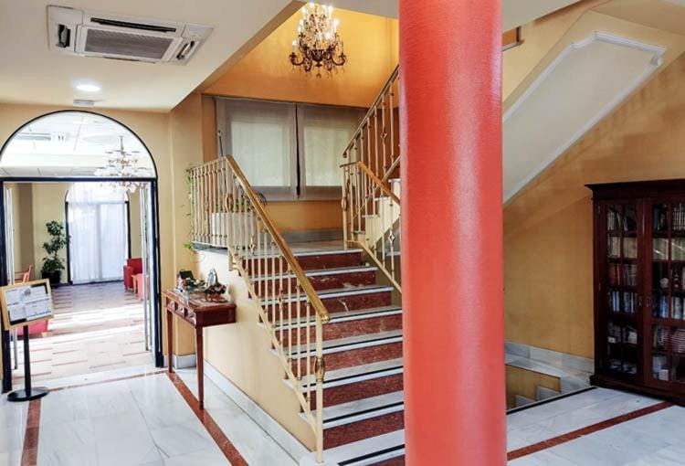 Hostal Plaza Mayor Bed and Breakfast in Torrejón de Ardoz