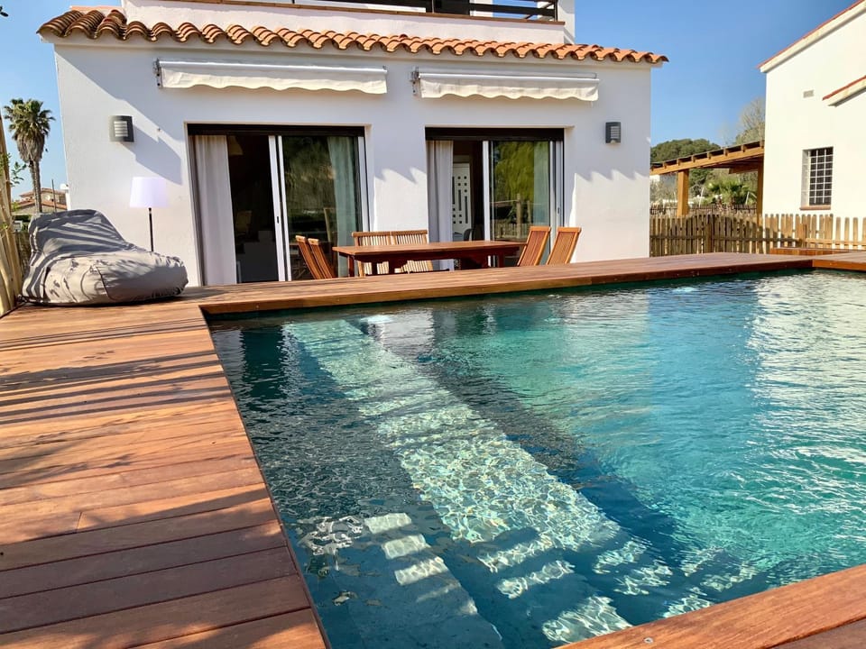 Balcony/Terrace, Swimming pool, Swimming pool