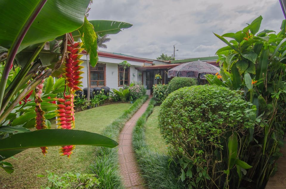 Casa Kibi Kibi Bed and Breakfast in Cartago Province, Costa Rica