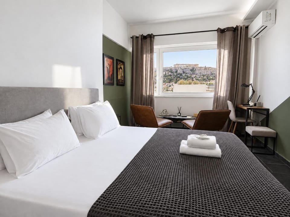 Bed, Photo of the whole room, Bedroom, towels, air conditioner