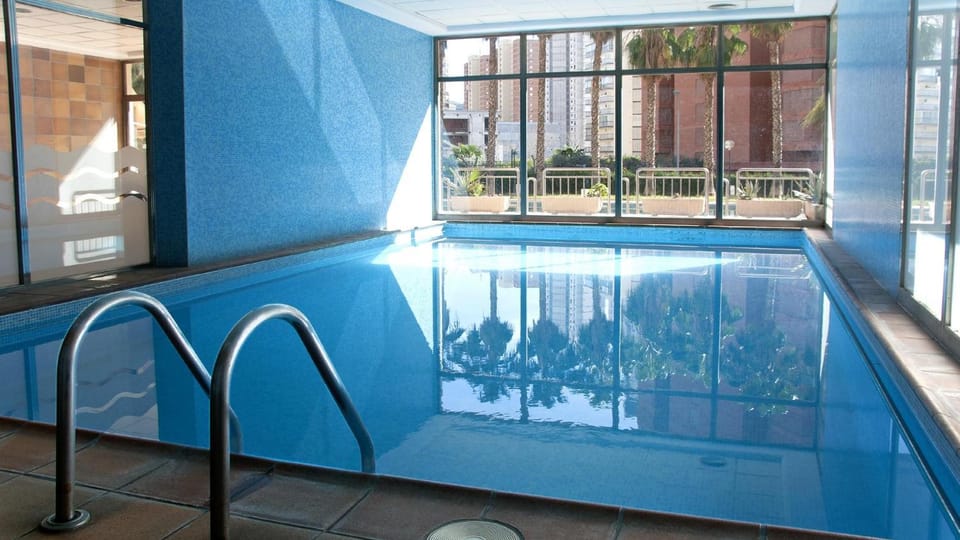 Area and facilities, Swimming pool