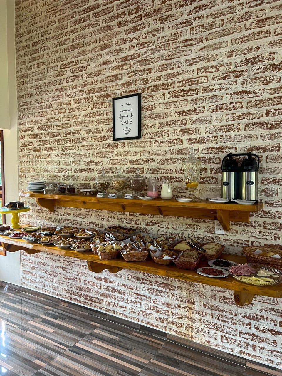 Chales Elliotti Bed and Breakfast in Sao Jose dos Campos