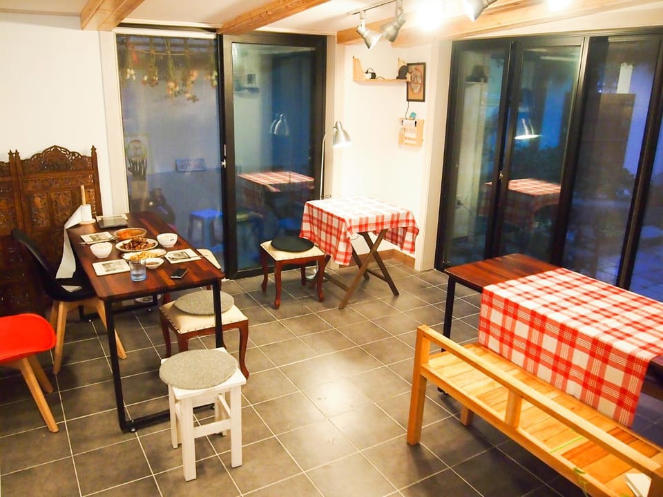 Property building, Food and drinks