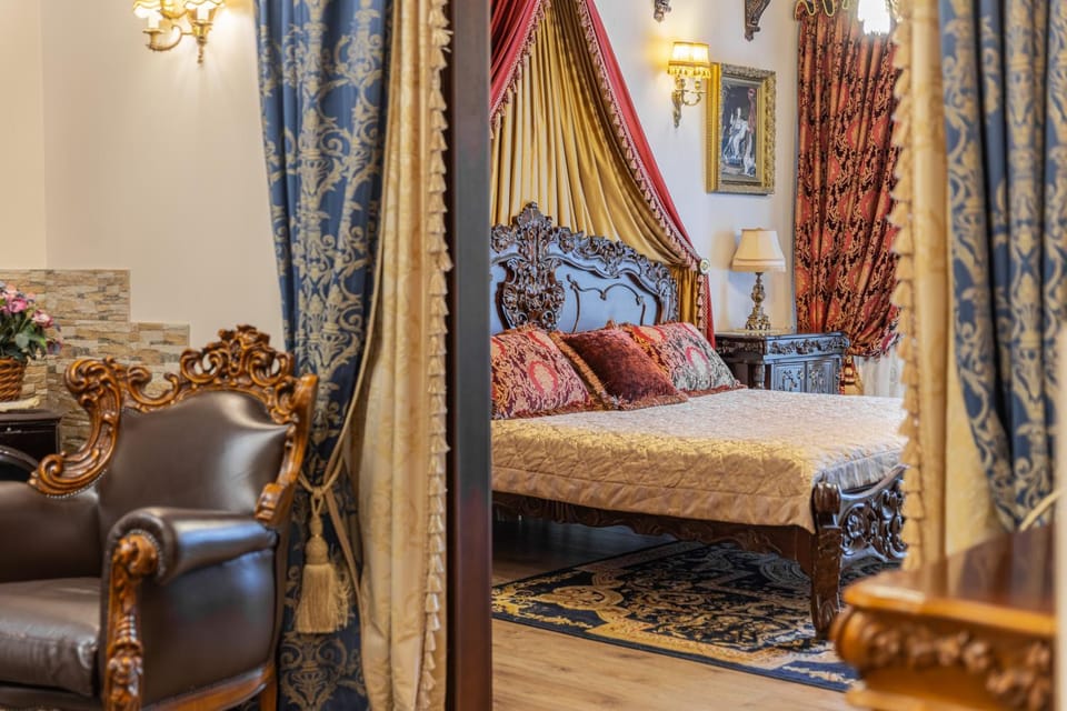 Living room, Bedroom
